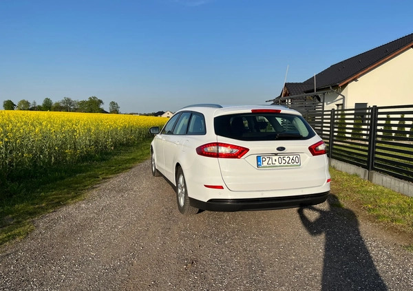 Ford Mondeo cena 51000 przebieg: 190000, rok produkcji 2016 z Złotów małe 326